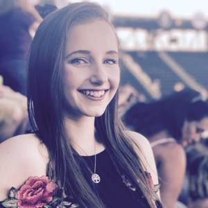 Meet your Posher, Danielle